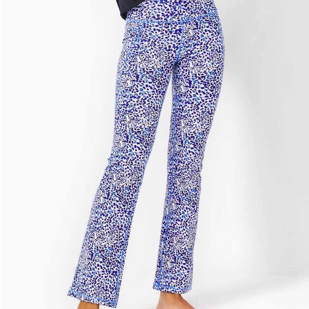 NWT Lilly Pulitzer carpe Vita flare legging